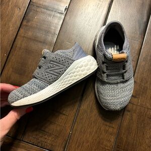 New Balance slip on tennis shoes size 6C